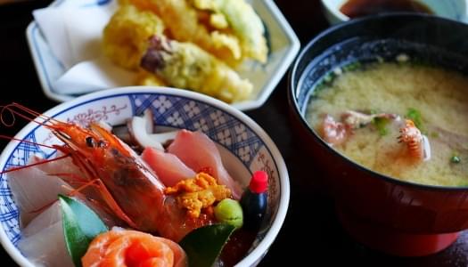 地元食材にこだわった会席料理